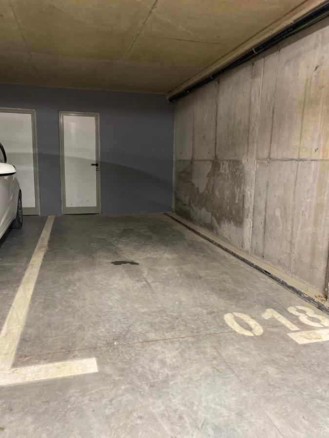 Luxury Rooftop 23 Panzió Tirana Kültér fotó